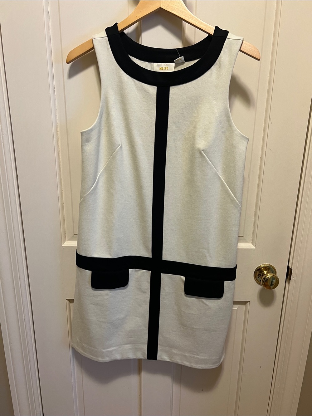 Anthropologie White and Black Sleeveless Shift Dress